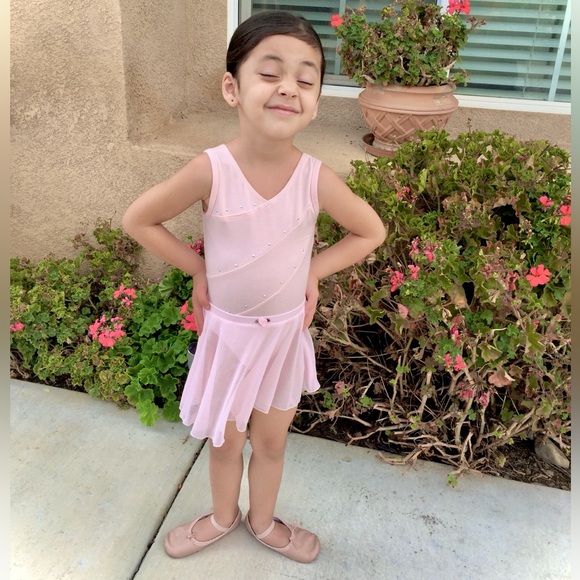 Meet your Posher, April - Picture 3 of 13